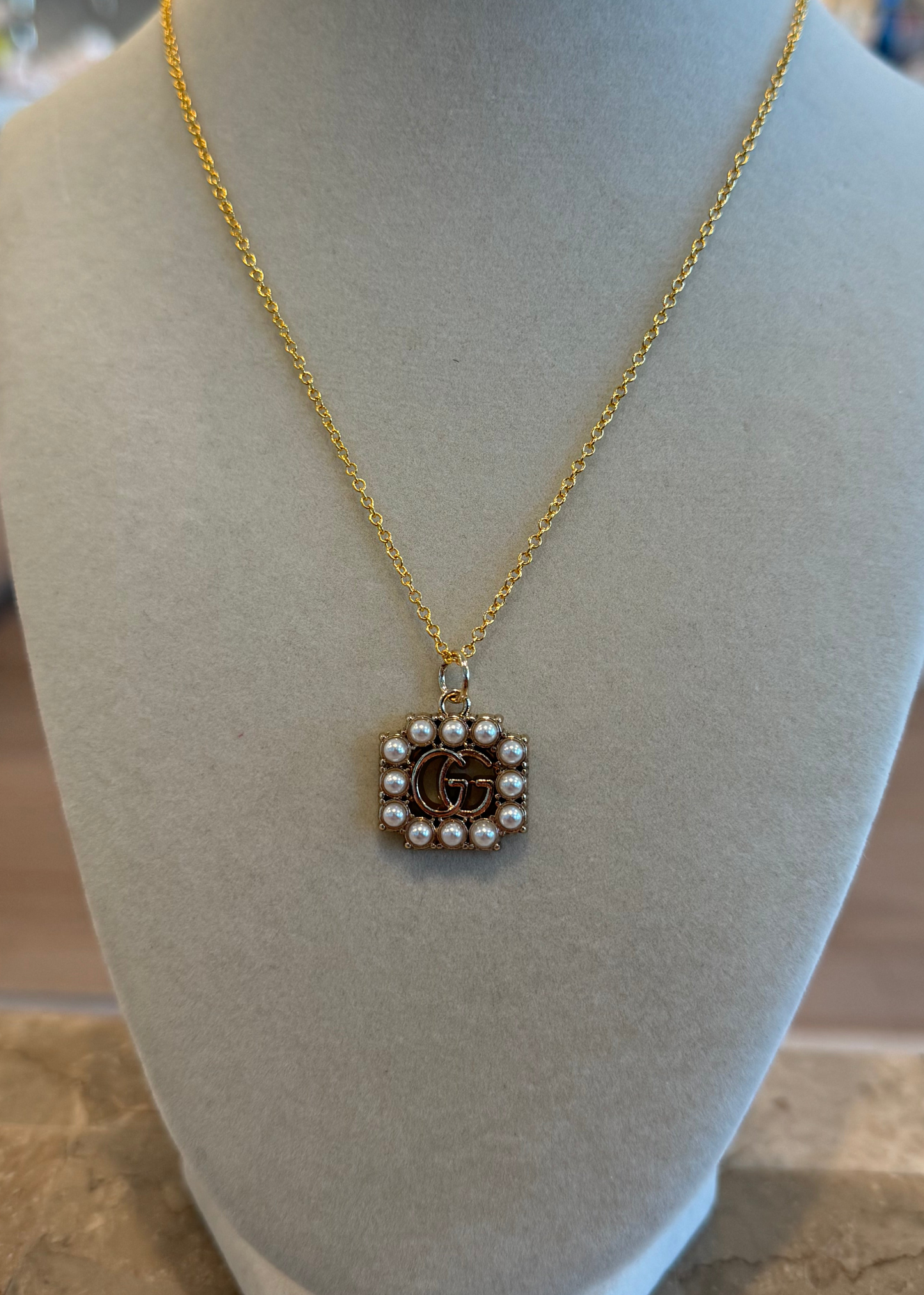 GG Pearls Gold Necklace